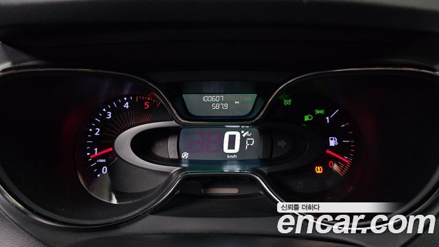 Renault Korea QM3 2016 — photo 8