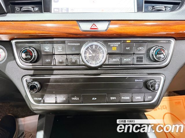 Kia K7 2016 — photo 10
