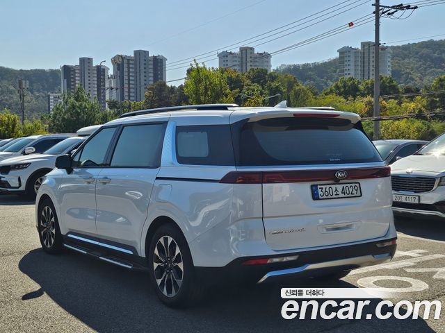 Kia Canival 2021 — photo 5