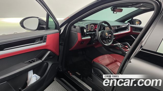 Porsche Cayenne 2024 — photo 13