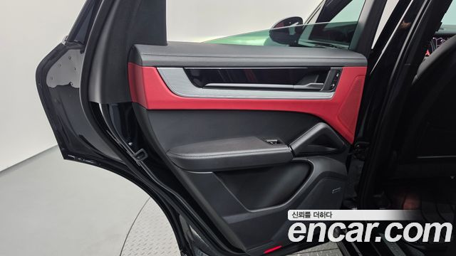 Porsche Cayenne 2024 — photo 15