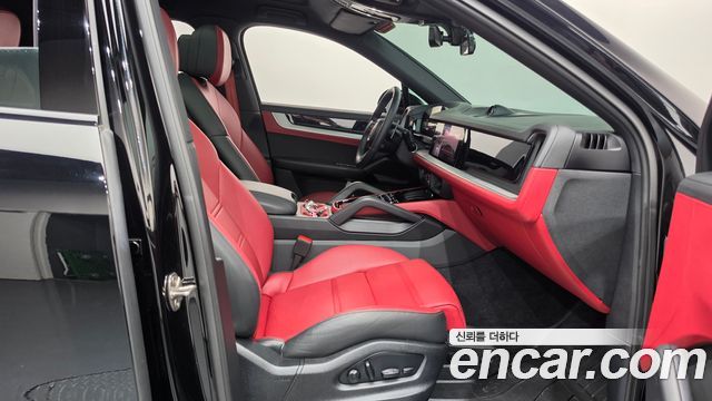 Porsche Cayenne 2024 — photo 16