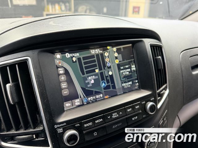 Hyundai Starex 2018 — photo 9