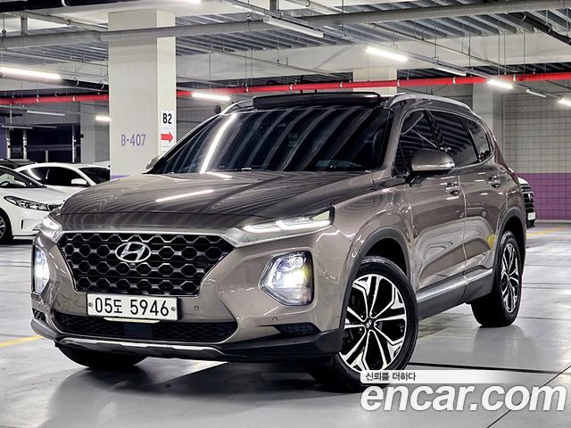 Hyundai Santafe 2019 — photo 1
