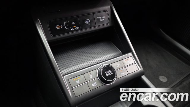 Hyundai Kona 2023 — photo 24