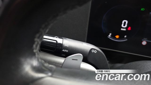 Hyundai Kona 2023 — photo 27