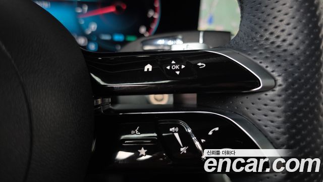 Mercedes-Benz E-Class 2023 — photo 23
