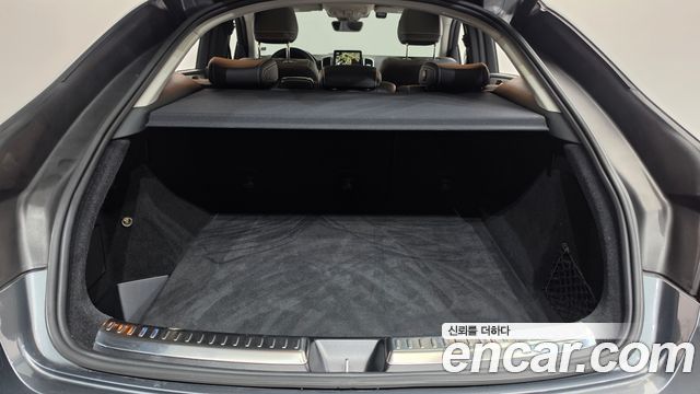 Mercedes-Benz GLE-Class 2018 — photo 26