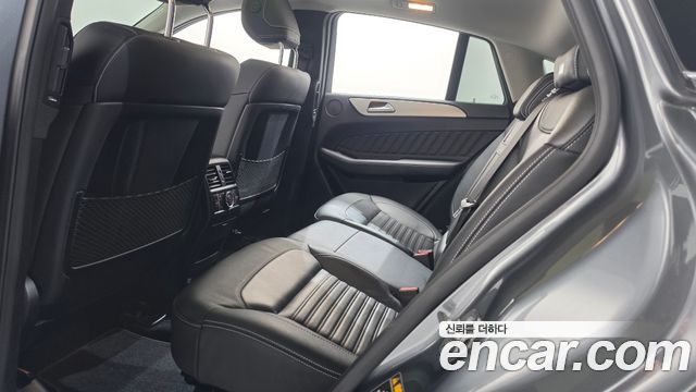 Mercedes-Benz GLE-Class 2018 — photo 28