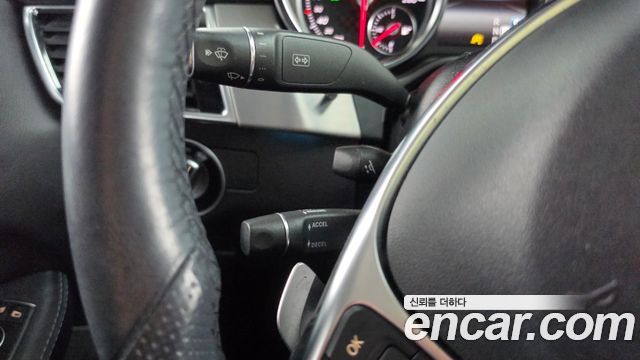 Mercedes-Benz GLE-Class 2018 — photo 34