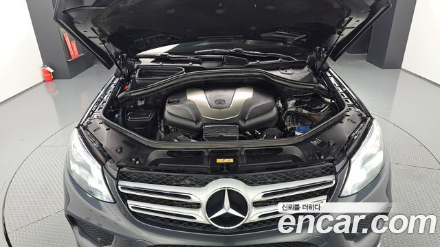 Mercedes-Benz GLE-Class 2016 — photo 6