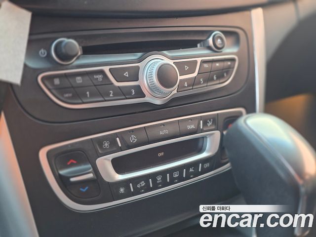 Renault Korea SM5  2010 — photo 11