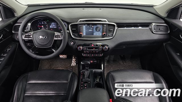 Kia Sorento 2018 — photo 10
