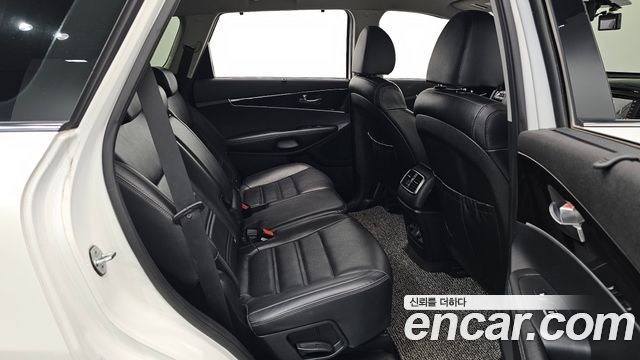 Kia Sorento 2018 — photo 18