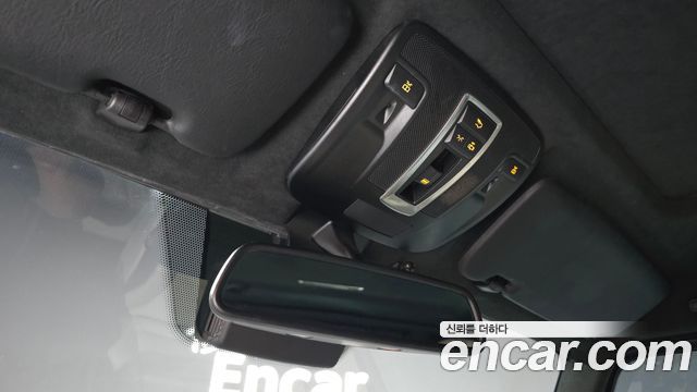 Mercedes-Benz G-Class 2017 — photo 26