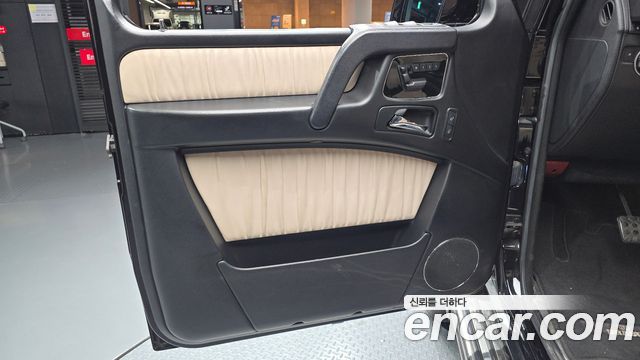 Mercedes-Benz G-Class 2017 — photo 14