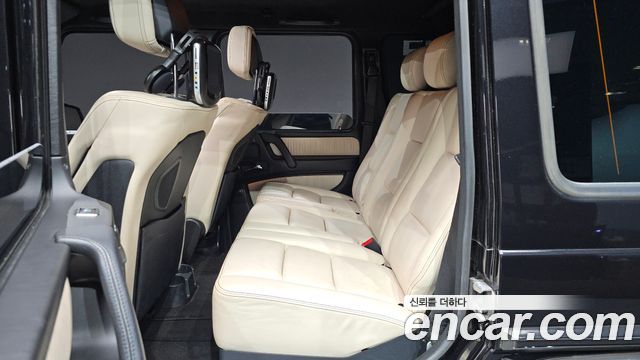 Mercedes-Benz G-Class 2017 — photo 16