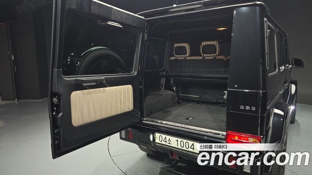 Mercedes-Benz G-Class 2017 — photo 37