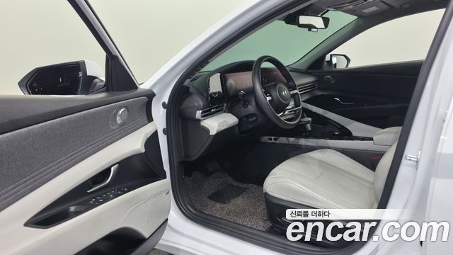Hyundai AVANTE 2021 — photo 13