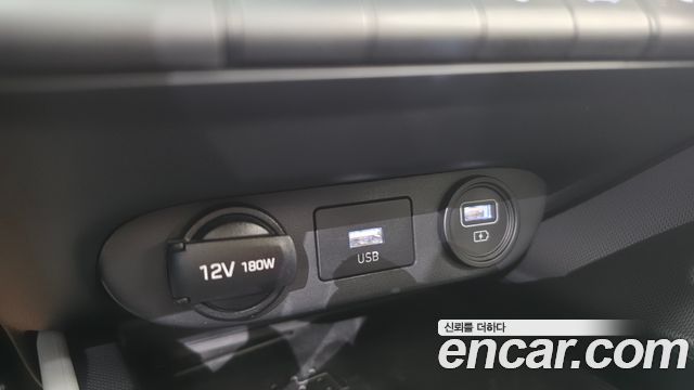 Hyundai AVANTE 2021 — photo 18