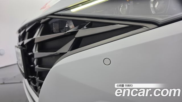 Hyundai AVANTE 2021 — photo 23
