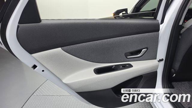 Hyundai AVANTE 2021 — photo 15