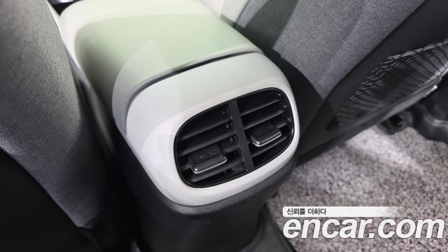 Hyundai AVANTE 2021 — photo 29