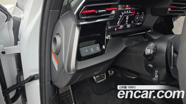 Audi RS3 2025 — photo 26