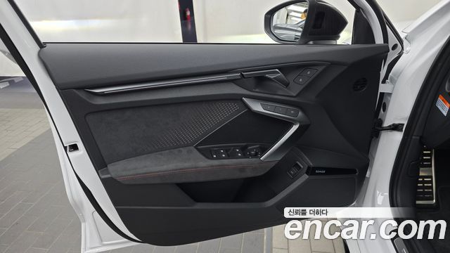 Audi RS3 2025 — photo 14