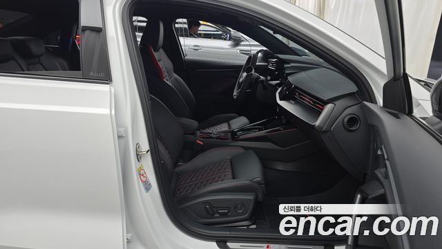 Audi RS3 2025 — photo 16