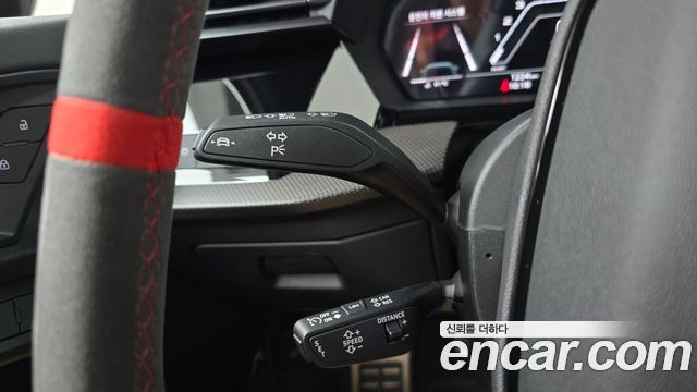 Audi RS3 2025 — photo 27