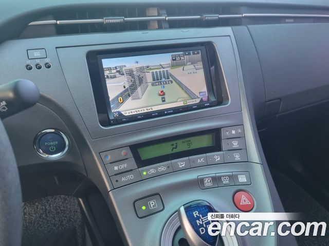 Toyota Prius 2013 — photo 14