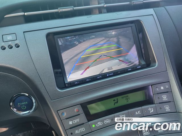 Toyota Prius 2013 — photo 15