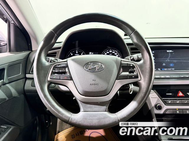 Hyundai AVANTE 2018 — photo 6