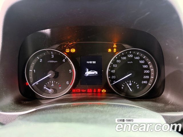 Hyundai AVANTE 2018 — photo 7