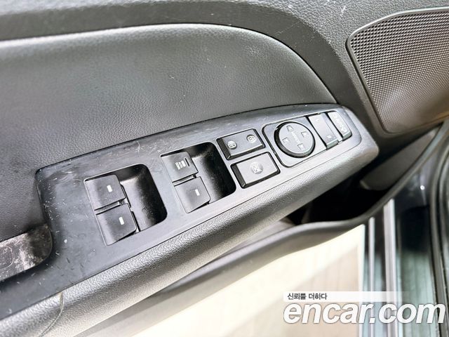 Hyundai AVANTE 2018 — photo 9