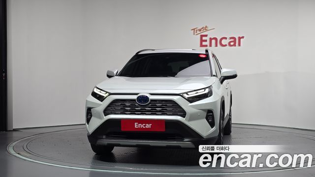 Toyota RAV4 2024 — photo 3