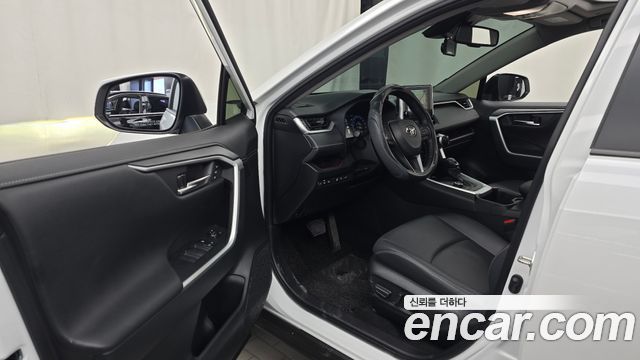 Toyota RAV4 2024 — photo 13
