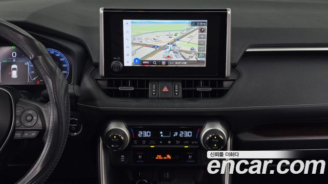 Toyota RAV4 2024 — photo 18