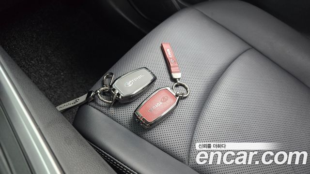 Toyota RAV4 2024 — photo 22