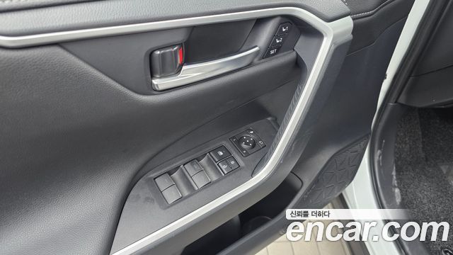 Toyota RAV4 2024 — photo 30