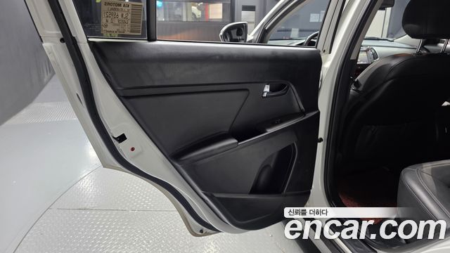 Kia Sportage 2014 — photo 15
