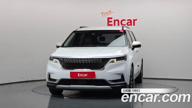 Kia Canival 2023 — photo 3