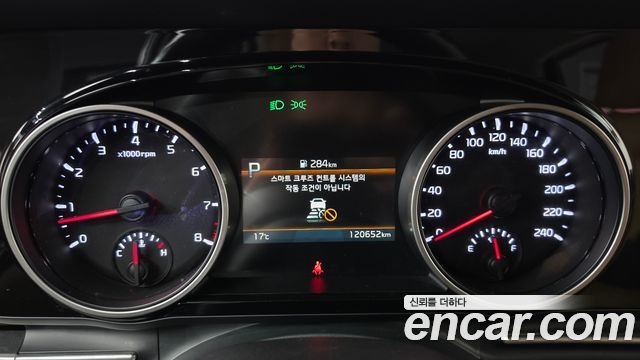Kia Canival 2023 — photo 11