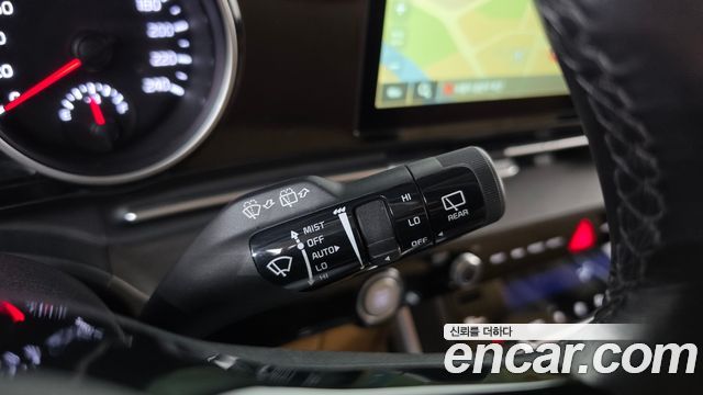 Kia Canival 2023 — photo 28