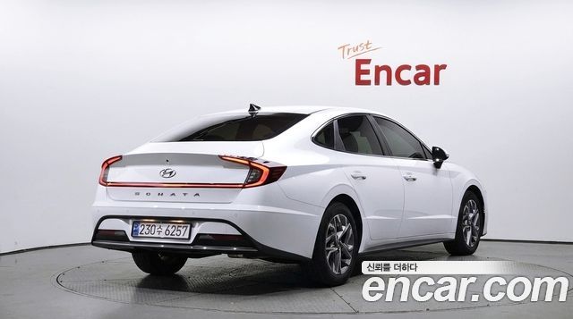 Hyundai Sonata 2022 — photo 2