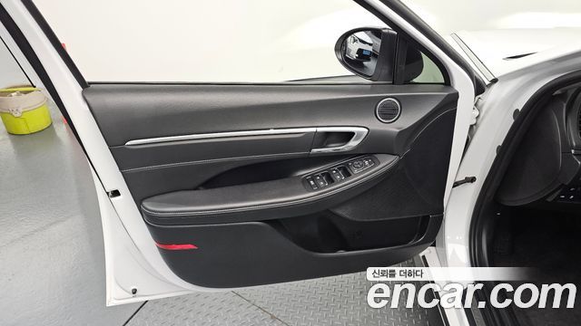 Hyundai Sonata 2022 — photo 14