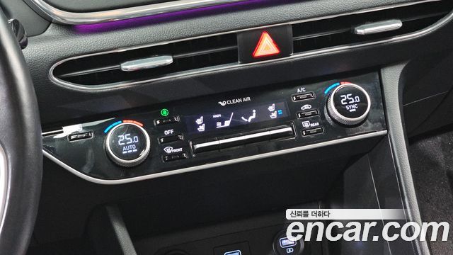 Hyundai Sonata 2022 — photo 29
