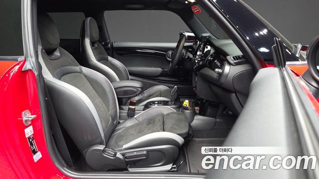 Mini Cooper 2022 — photo 17