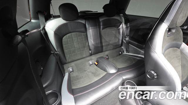Mini Cooper 2022 — photo 18